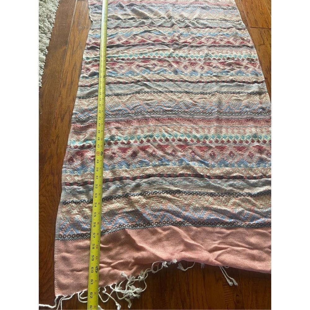 Southwestern Table Runner Aztec Geometric Design 62 X 26 - Picture 4 of 10